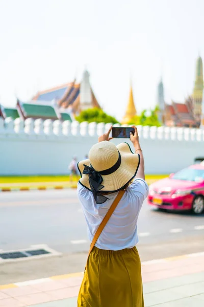 Szczęśliwej Podróży Asian Kobieta Tajlandii Koncepcja Wakacje — Zdjęcie stockowe