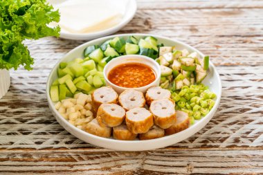 Vietnam domuz köftesi ve sebze paketleri (Nam-Neaung veya Nham Due) - Vietnam geleneksel yemek kültürü