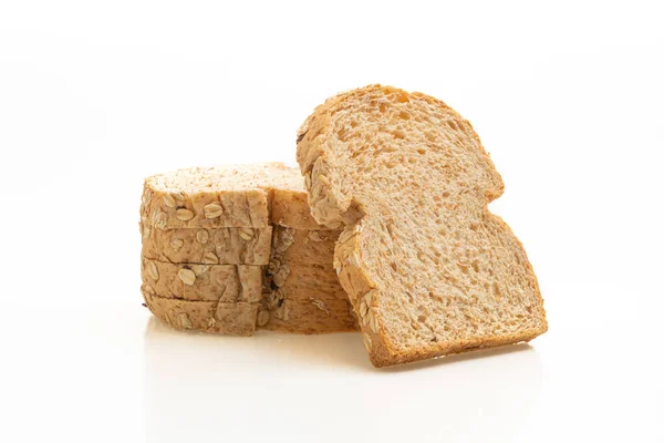 Geschnittenes Vollkornbrot Isoliert Auf Weißem Hintergrund — Stockfoto