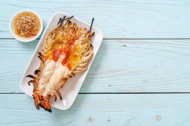 Izgara Taze Dev Nehir Karidesi Baharatlı Deniz Ürünleri Soslu