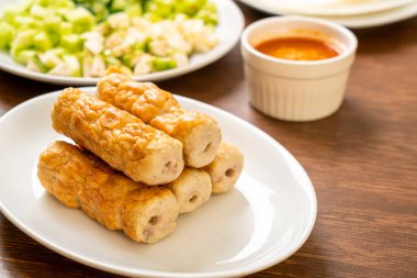 Vietnam domuz köftesi ve sebze paketleri (Nam-Neaung veya Nham Due) - Vietnam geleneksel yemek kültürü