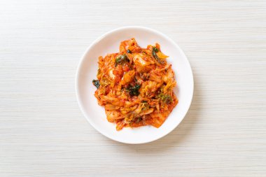 Tabakta kimçi lahanası - Kore geleneksel yemek tarzı