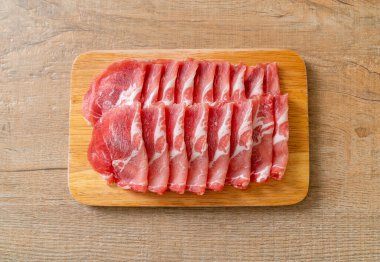 taze doğranmış domuz eti.