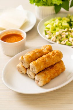 Vietnam domuz köftesi ve sebze paketleri (Nam-Neaung veya Nham Due) - Vietnam geleneksel yemek kültürü