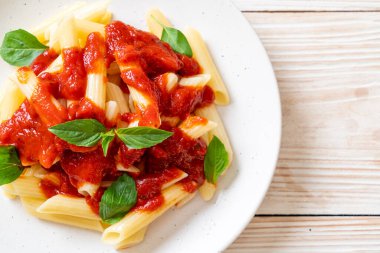 Domates soslu makarna İtalyan usulü.