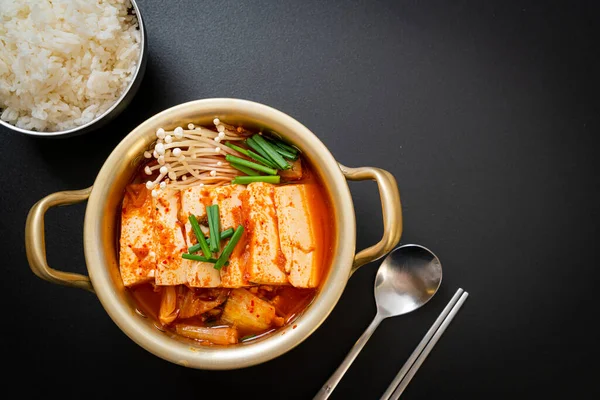 Sopa Kimchi Com Tofu Ovo Ensopado Coreano Kimchi Estilo Tradicional — Fotografia de Stock