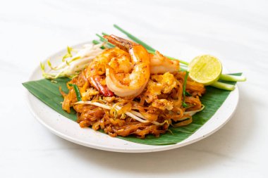 Pad Thai - Kızarmış pirinç eriştesi