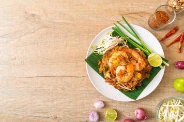 Pad Thai - Kızarmış pirinç eriştesi