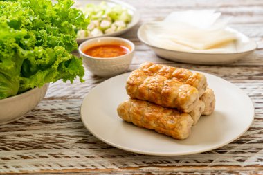 Vietnam domuz köftesi ve sebze paketleri (Nam-Neaung veya Nham Due) - Vietnam geleneksel yemek kültürü