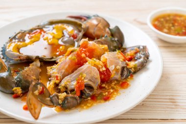 Baharatlı Baharatlı Baharatlı Yengeç Yumurtası