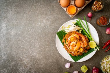 Pad Thai - Kızarmış pirinç eriştesi