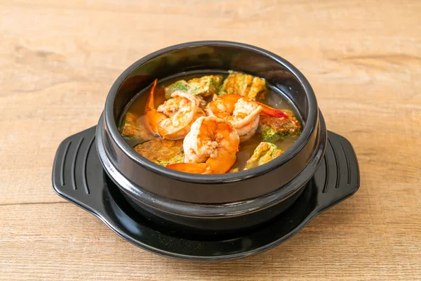 Sour Soup Made Tamarind Paste Shrimps Vegetable Omelet Asian Food — Stock Photo, Image