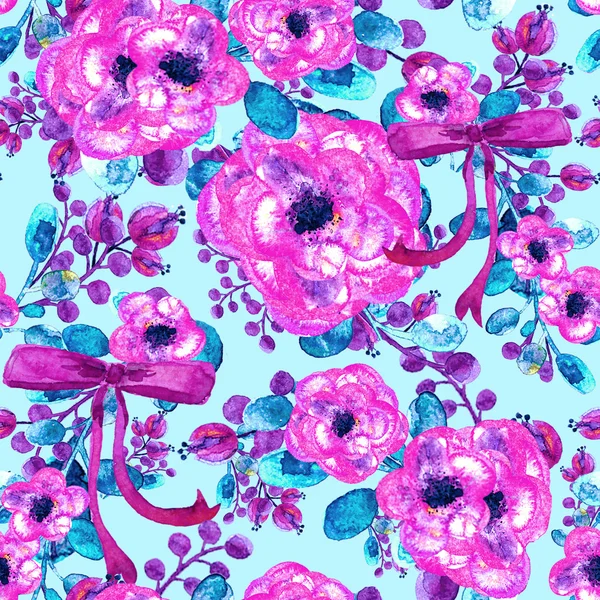 Ακουαρέλα λουλουδάτο μοτίβο. Απρόσκοπτη λειτουργία με μοβ και ροζ μπουκέτο σε μπλε φόντο. — Φωτογραφία Αρχείου