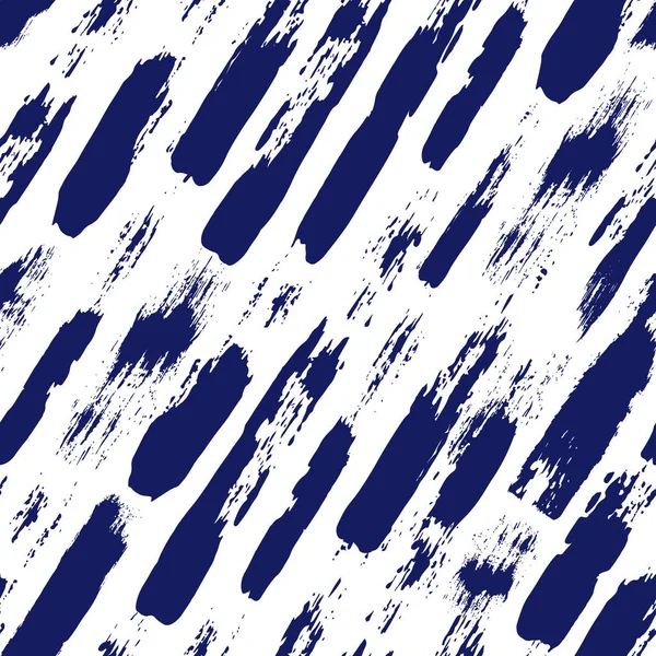 Naadloze patroon met borstel strepen en lijnen. Blauwe kleur op witte achtergrond. Handgeschilderde grange textuur. Inkt geometrische elementen. Mode-moderne stijl. Eindeloze stof afdrukken. — Stockfoto