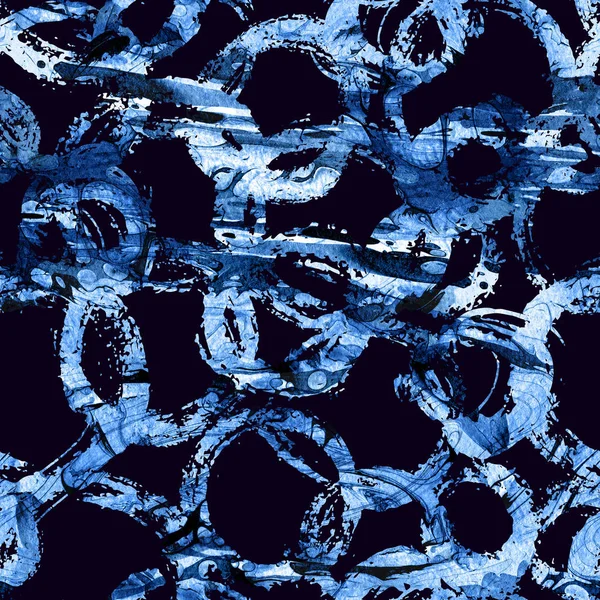Aquarel naadloze patroon met borstel cirkels en lijnen. Blauwe kleur op donkere achtergrond. Handgeschilderde grange textuur. Inkt geometrische elementen. Mode-moderne stijl. Eindeloze stof afdrukken. — Stockfoto
