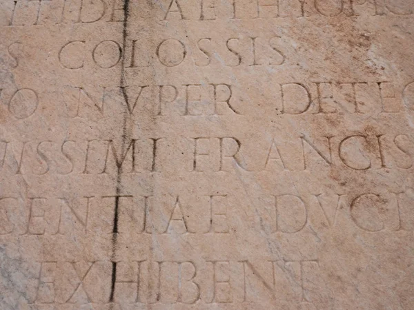 Latince yazıtlar mermer, Antik Roma İtalya oyulmuş tabloları