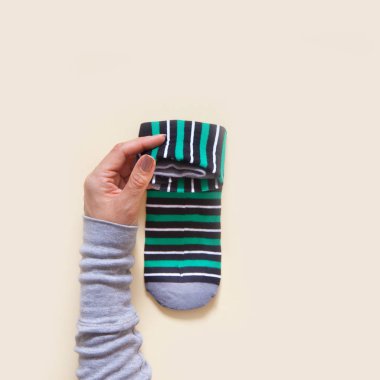 Giyim depolama. Dolabın içinde sipariş. Çorap katlanır. Master Clas