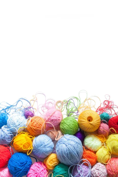 Renkli toplar iplik. Yukarıdan görüntüleyin. Gökkuşağı renkleri. Tüm colo