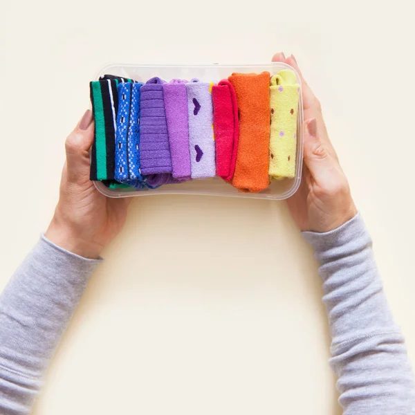 Giyim depolama. Dolabın içinde sipariş. Çorap katlanır. Master Clas