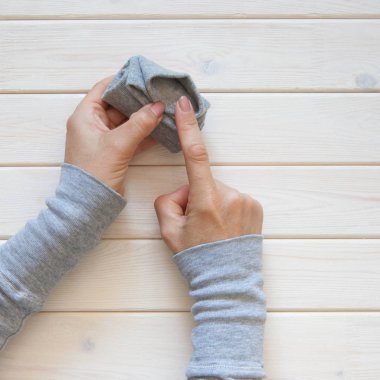 Giyim depolama. Dolabın içinde sipariş. Çorap katlanır. Master Clas