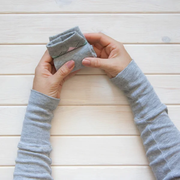 Giyim depolama. Dolabın içinde sipariş. Çorap katlanır. Master Clas