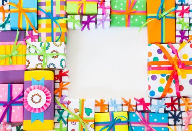 Noel hediye kutuları kar ahşap tablo. Co ile Üstten Görünüm