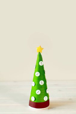 Alternatif Noel ağacı külah. Noel ağacı iplik yapılmış 