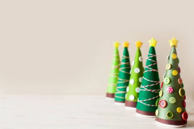 Alternatif Noel ağacı külah. Noel ağacı iplik yapılmış 