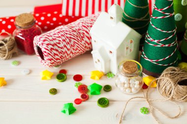 Alternatif Noel ağacı külah. Beyaz Saray şamdan. İp 