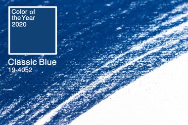Klasik Mavi işte. 2020 Yılı Rengi. Mavi boya fırça darbesi