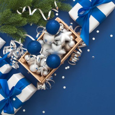 Klasik Mavi işte. 2020 Yılı Rengi. Çalışma alanının üst görünümü ve 