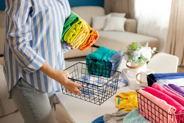 Unidentified Woman Casual Clothes Lays Clothes Metal Mesh Container Rainbow — Stock Photo, Image