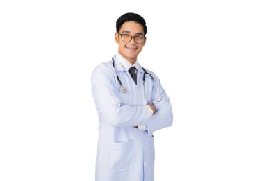 Beyaz arka planda steteskobu olan tıp doktoru portresi, tıbbi konsept.