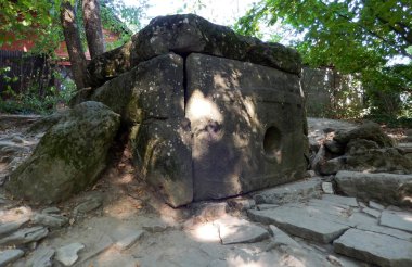  Krasnodar Bölgesi 'nde antik dolmenler                   