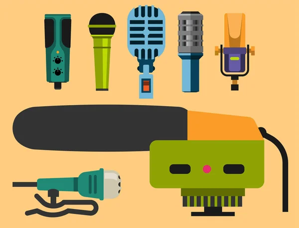Diferentes tipos de microfones ícones jornalista vetor entrevista música transmitindo ferramenta vocal tv ferramenta . —  Vetores de Stock