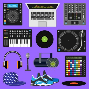 DJ müzik vektör pikap ses kayıt kayıttan yürütme vinil diskler üzerinde arka izole gece kulübünde için kulaklık ve oyuncular ses cihazı ile kümesine disco oynamak discjockey