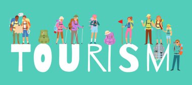 Turistler büyük harfli turizm çizgi film çizimleri eşliğinde sırt çantalarıyla yürüyüş yaparlar..