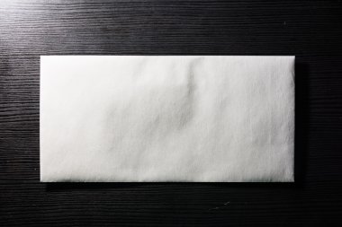 Boş Mektup Zarf Şablonu Beyaz Kağıt Doku Arka Plan Masası