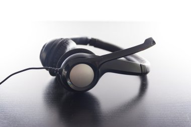 Kulaklık kulaklık ergonomik siyah plastik Modern parlak çalışma masası yastıklı