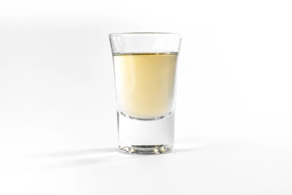 Prázdné plné Shot sklo večírek pití alkoholu pivo Whiskey jasné — Stock fotografie