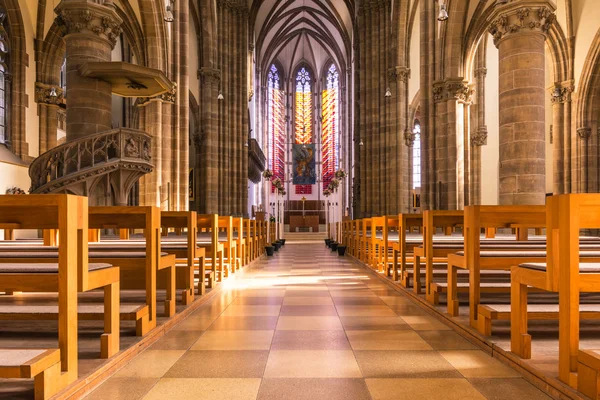 Aziz Paul Kilisesi katedral mimari iç Pews sıraları H — Stok fotoğraf