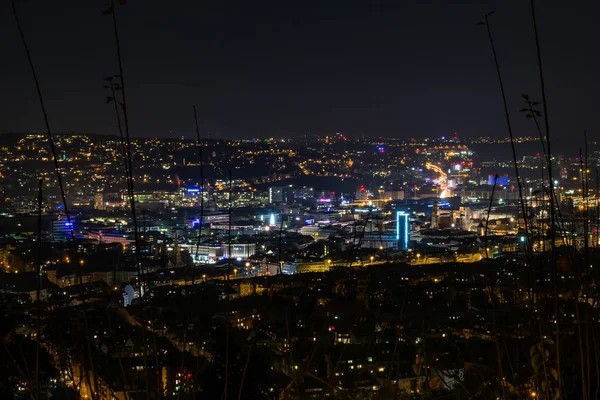 Stuttgart Almanya Cityscape manzara gece ışıklar Santiago de C