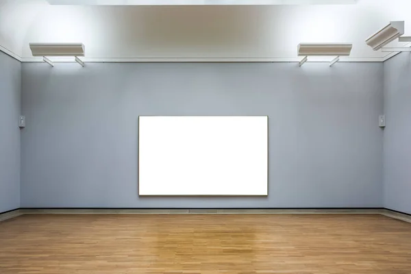孤立的艺术博物馆帧蓝色墙华丽的最小设计白色 — 图库照片
