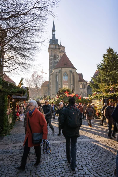 Street View of Stuttgart Marché de Noël avec Stiftskirche et — Photo