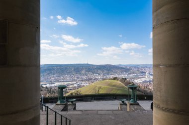 Stuttgart manzara Almanya Tv Kulesi üzüm bağları güzel mavi Sk