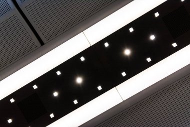 Soyut metro ışıklar siyah beyaz köşegen