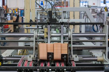 Yazdırma Sanayii Hatları Fabrikası, Makine