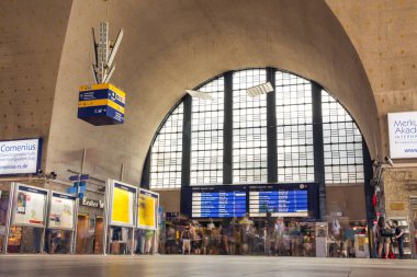Karlsruhe Hauptbahnhof Timelapse 'de Yoğun Gün 