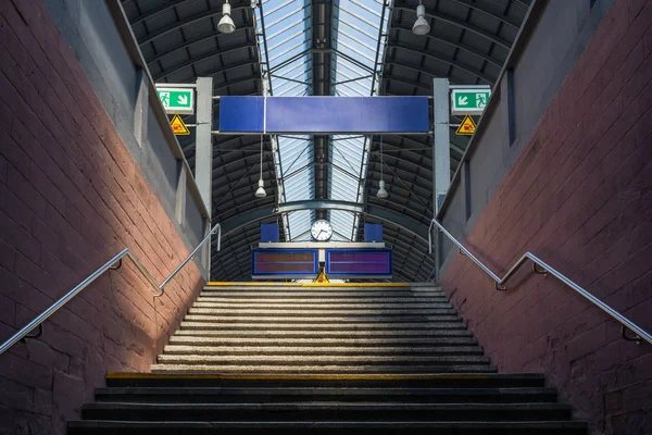 Karlsruhe Hauptbahnhof Centraal Station — Stockfoto