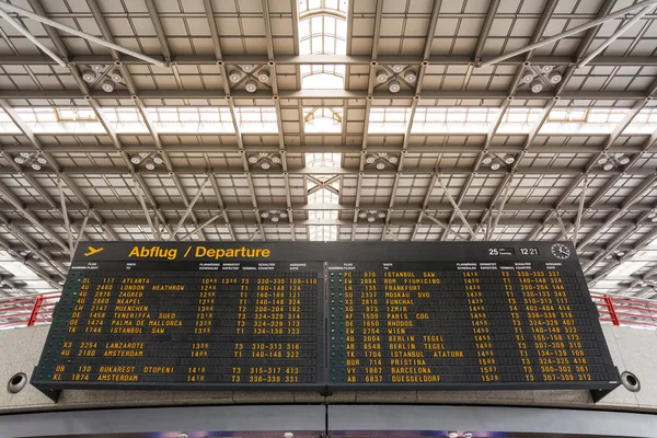 Tyska Flygplats Abflug Avgångar Timetable Information — Stockfoto